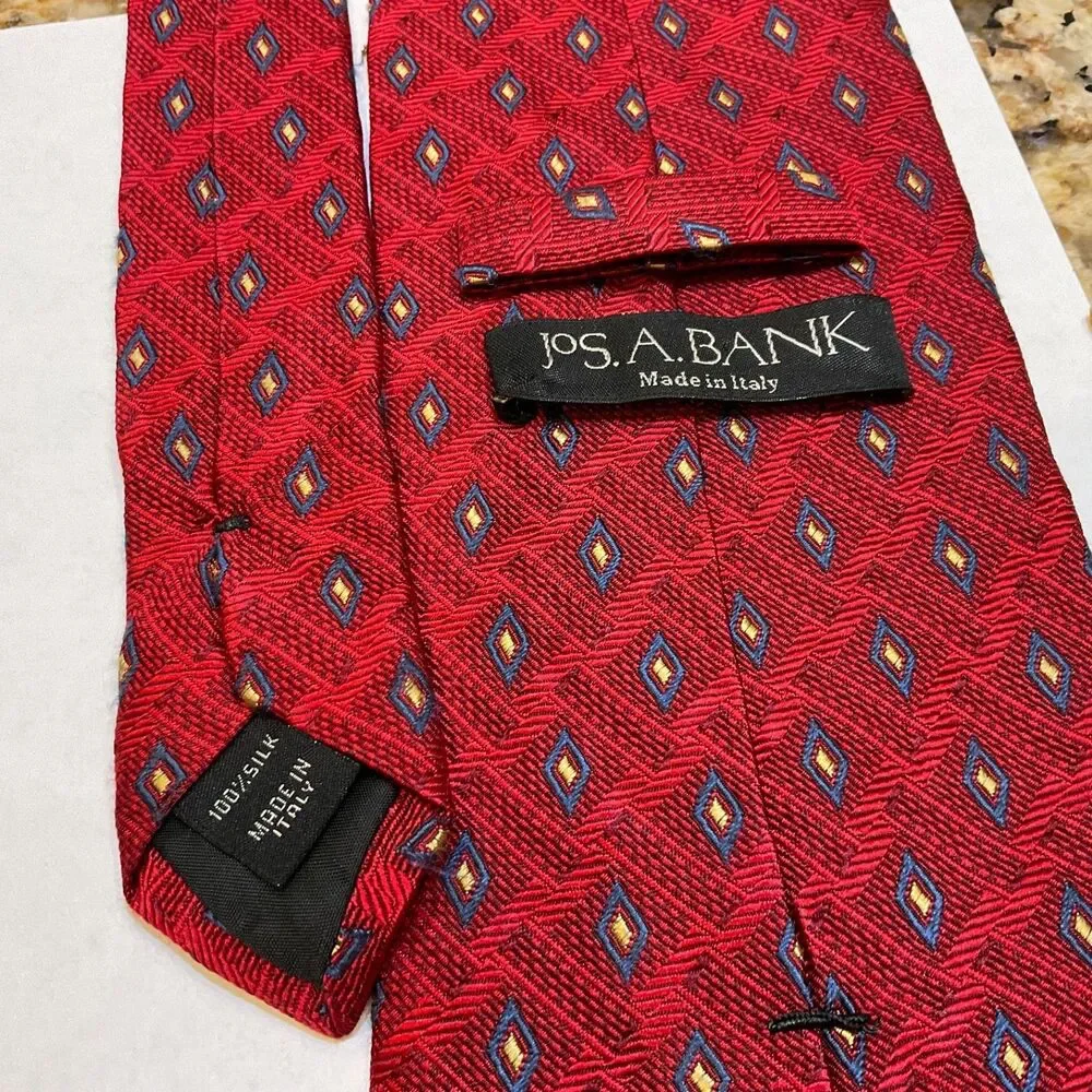 Jos A Bank Silk Luxury Repp Tie Made In Italy Diamond pattern textured  59.3/4L